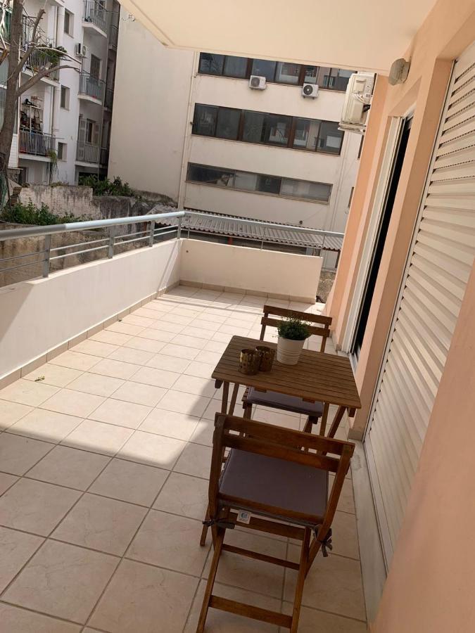 Modern Studio Large Veranda -Metro Station Suggrou Apartment Athens Ngoại thất bức ảnh